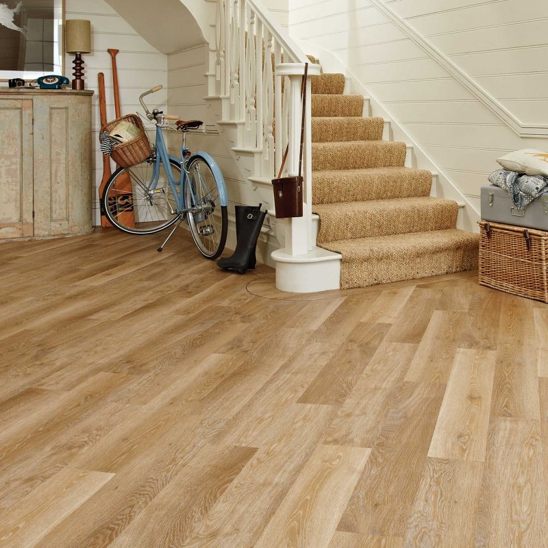 Karndean Knight Tile KP94 Pale Limed Oak
