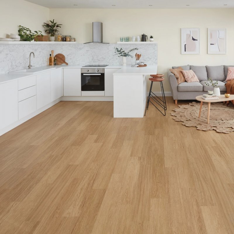 Karndean Knight Tile KP151 Natural Studio Oak