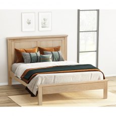 Farringdon Oak Double Bedstead Farringdon Oak Double Bedstead